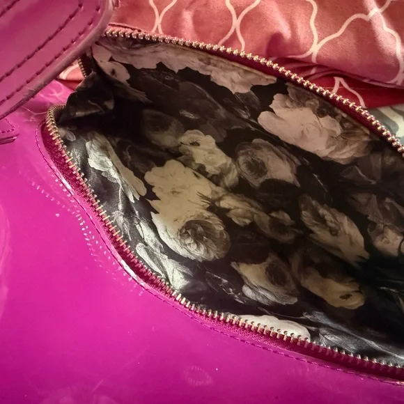 Ted Baker Fuchsia Glossy Shoulder Bag - Picture 4 of 14